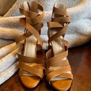 Jessica Simpson camel colored Elastic Strappy heels! Size 8.5